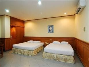 Royal Regal 3*